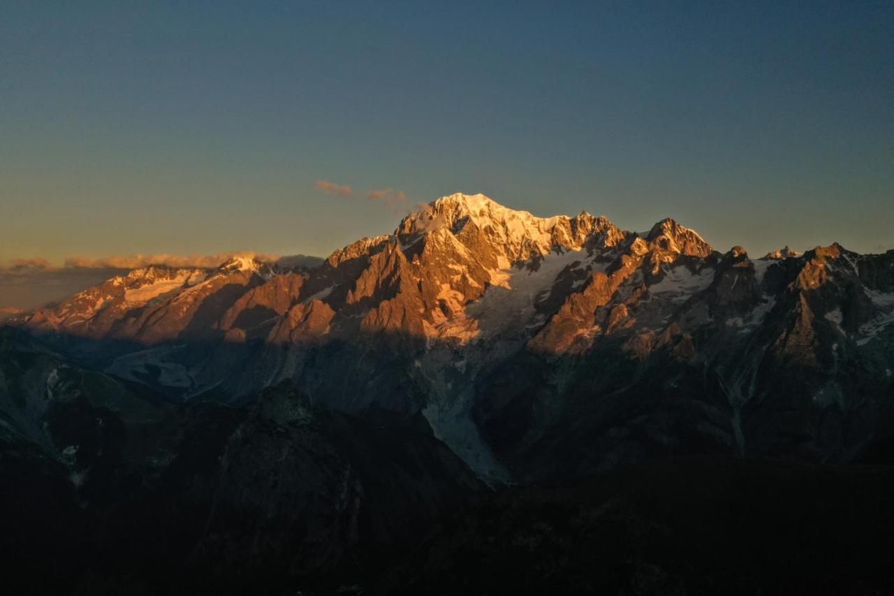 Luminosissimo Nel Centro Di * Aosta